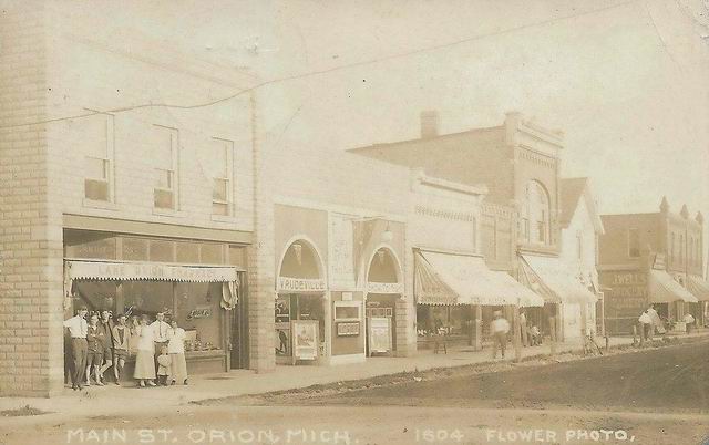 Vaudeville Theatre - 1919 From Paul (newer photo)